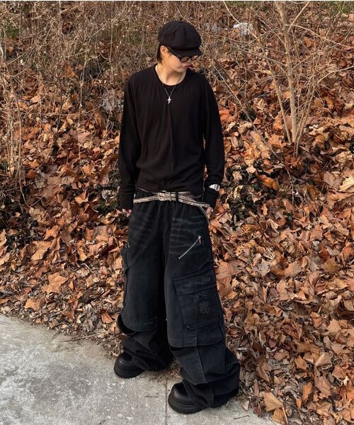 RSSC(アールエスエスシー)の「CONVERTIBLE DESTROYED CARGO DENIM PANTS - GRAY(デニムパンツ・レディース・その他・2/1)」の18枚目の写真