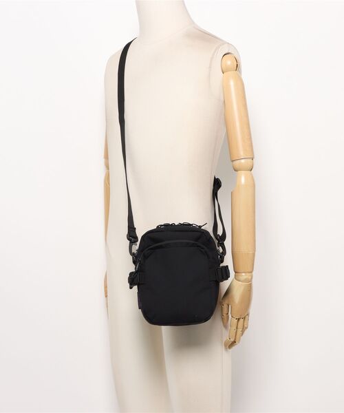 Gramicci(グラミチ)の「【GRAMICCI(グラミチ) 】CORDURA MINI SHOULDER BAG(ショルダーバッグ・メンズ・ブラック/オリーブ・FREE)」の4枚目の写真