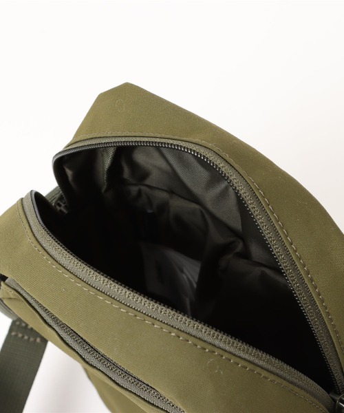 Gramicci(グラミチ)の「【GRAMICCI(グラミチ) 】CORDURA MINI SHOULDER BAG(ショルダーバッグ・メンズ・ブラック/オリーブ・FREE)」の10枚目の写真
