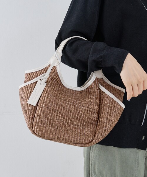 marco masi（マルコマージ）の「【MARCO MASI】別注 サイドポケット2WAYバッグ（かごバッグ・レディース・ブラック/グレー/ブラウン・フリー）」の8枚目の写真