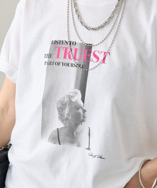 RIVE DROITE（リヴドロワ）の「予約【１枚で着映え】MarilynフォトTee（Tシャツ/カットソー・レディース・チャコールグレー/オフホワイト・FREE）」の11枚目の写真