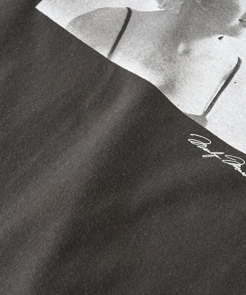 RIVE DROITE(リヴドロワ)の「【目を惹く大人のフォトTee】MarilynフォトTee(Tシャツ/カットソー・レディース・チャコールグレー/オフホワイト・FREE)」の13枚目の写真