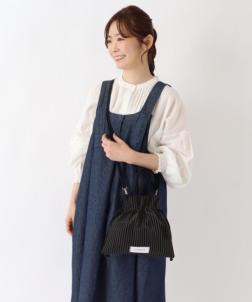 one'sterrace（ワンズテラス）の「JOUET ジョエット 合皮巾着ショルダー（ショルダーバッグ・レディース・ベージュ系8/グレー系4/ブラック系8・99）」の14枚目の写真