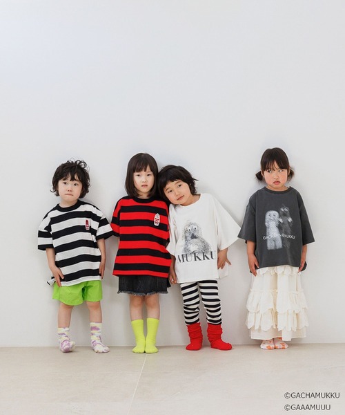 LOWRYS FARM（ローリーズファーム）の「【ガチャピン・ムック】Tシャツ　659267（Tシャツ/カットソー・キッズ・チャコールグレー/オフホワイト・110cm/130cm/150cm）」の4枚目の写真