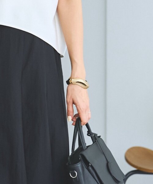 LIVETART（リヴェタート）の「ニュアンスバングル《LIVETART》（ブレスレット・レディース・ゴールド・FREE）」の5枚目の写真