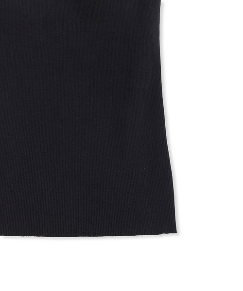 ADAM ET ROPE'（アダムエロペ）の「シルク混ワンショルタンクトップ（タンクトップ・レディース・ブルー系その他4/ブラウン系その他/ブラック・FREE）」の20枚目の写真