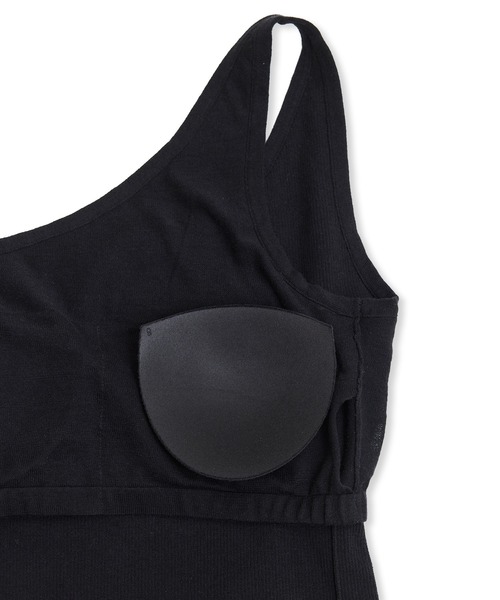 ADAM ET ROPE'（アダムエロペ）の「シルク混ワンショルタンクトップ（タンクトップ・レディース・ブルー系その他4/ブラウン系その他/ブラック・FREE）」の21枚目の写真