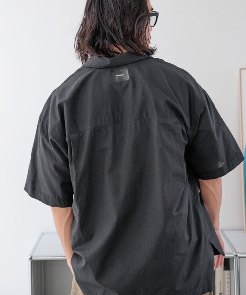HEREIAM（ヘレイアム）の「【HEREIAM MEN】イージーケア/接触冷感/吸水速乾/テックリネンシャツ（シャツ/ブラウス・メンズ・ブラック/ブラウン/ライトブルー・MEDIUM/LARGE）」の15枚目の写真