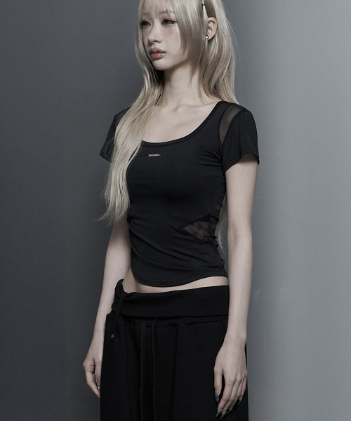 ETRE AU SOMMET(エトレオソメ)の「Modern Square Shirring Tee (Black)(Tシャツ/カットソー・レディース・ブラック・FREE)」の10枚目の写真