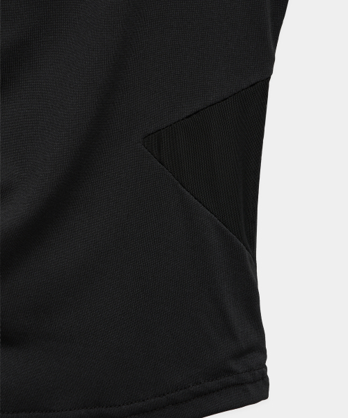 ETRE AU SOMMET(エトレオソメ)の「Modern Square Shirring Tee (Black)(Tシャツ/カットソー・レディース・ブラック・FREE)」の4枚目の写真