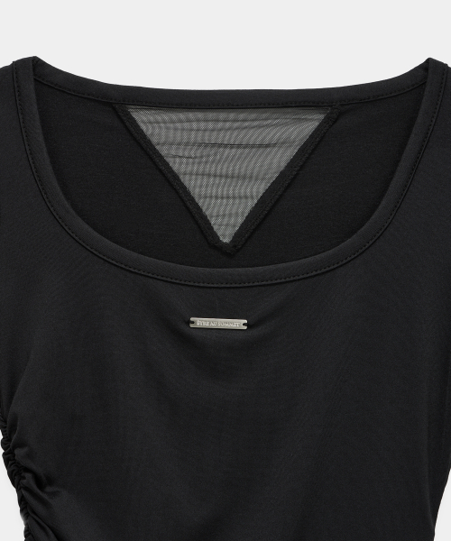 ETRE AU SOMMET(エトレオソメ)の「Modern Square Shirring Tee (Black)(Tシャツ/カットソー・レディース・ブラック・FREE)」の3枚目の写真
