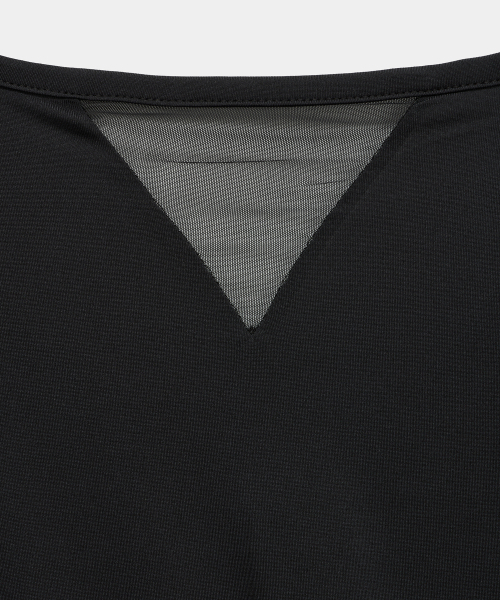 ETRE AU SOMMET(エトレオソメ)の「Modern Square Shirring Tee (Black)(Tシャツ/カットソー・レディース・ブラック・FREE)」の2枚目の写真