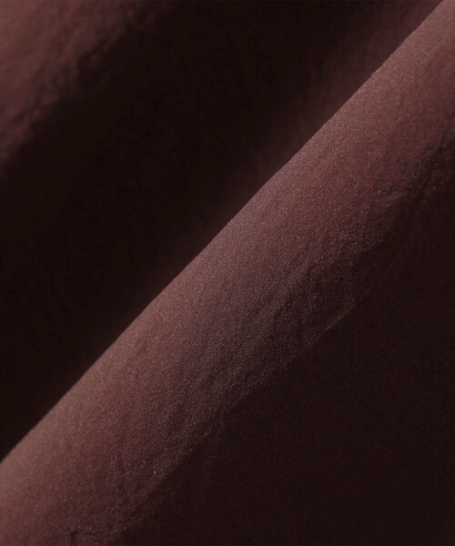 SHIPS(シップス)の「〈接触冷感 / 撥水加工〉TEXBRID(R) タフタ ウエスト 切替 ワンピース(ワンピース・レディース・ブラック/ブラウン/ロイヤルブルー・ONE SIZE)」の7枚目の写真