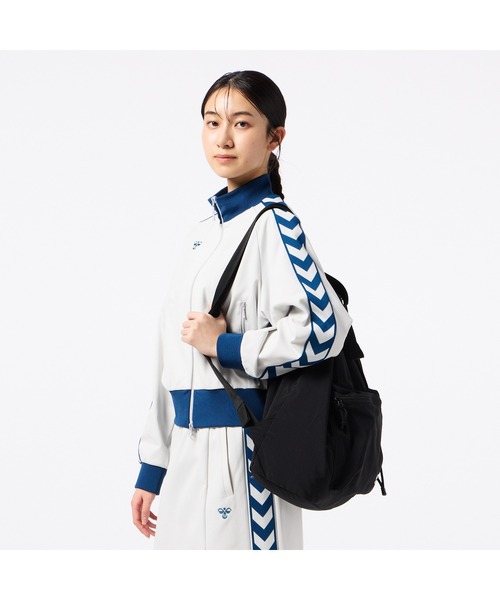 hummel(ヒュンメル)の「hummel/ヒュンメル PLAY Knapsack(バックパック/リュック・レディース・ブラック/グレー・FREE)」の9枚目の写真