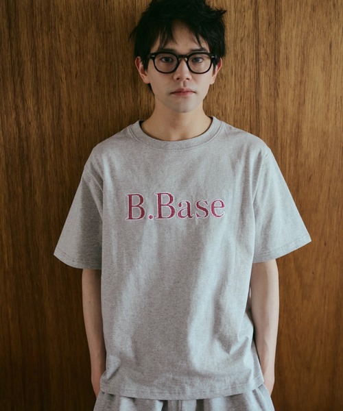 BROKEN BASE(ブロークンベース)の「B.Base Assort Patchwork Tee / B.Basae アソートパッチワークTee(Tシャツ/カットソー・メンズ・ネイビー系1/ブラック系1/グレー系1/ブルー系1/イエロー系1/ホワイト系1/ネイビー系3/ネイビー系2・SMALL/MEDIUM/LARGE)」の4枚目の写真