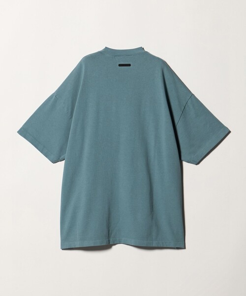 FOG ESSENTIALS(エフオージーエッセンシャルズ)の「<FEAR OF GOD ESSENTIALS>CAMPUS 90S Tシャツ(Tシャツ/カットソー・メンズ・ライトブルー/ブラック・XS/L/M/S)」の3枚目の写真