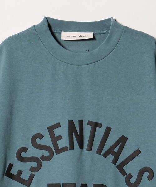 FOG ESSENTIALS(エフオージーエッセンシャルズ)の「<FEAR OF GOD ESSENTIALS>CAMPUS 90S Tシャツ(Tシャツ/カットソー・メンズ・ライトブルー/ブラック・XS/L/M/S)」の4枚目の写真