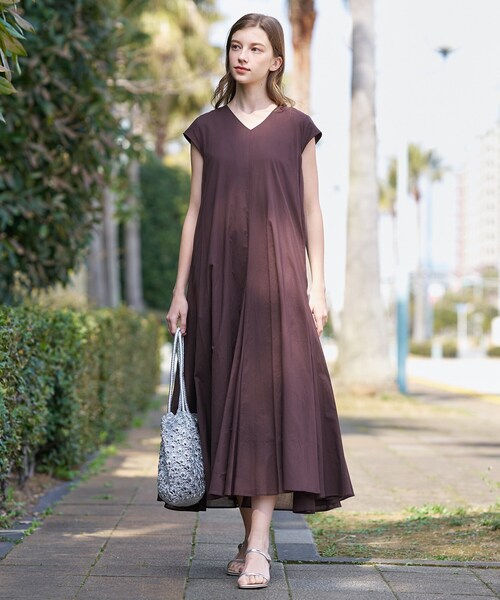DRESSTERIOR(ドレステリア)の「【きれいめ/ウォッシャブル】コットンローンフレンチスリーブワンピ(ワンピース・レディース・ブラウン系その他/ブルー系その他/オレンジ・38/36)」の5枚目の写真