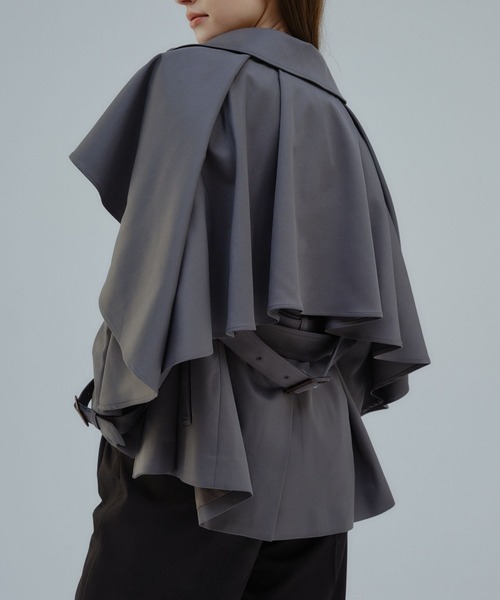 ORGUE(オルグ)の「Cape trench coat/ケープトレンチコート(トレンチコート・レディース・ベージュ/グレー・FREE)」の7枚目の写真