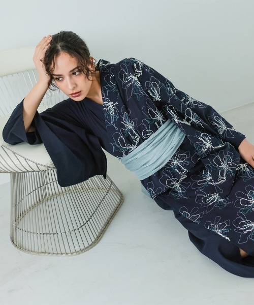 Callarus(カラルス)の「【浴衣】花柄アシメ刺しゅう浴衣セット(簡易ゆかた+帯)〔Callarus〕(浴衣・レディース・ネイビー系/ブラウン系その他・FREE)」の18枚目の写真