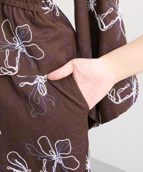 Callarus(カラルス)の「【浴衣】花柄アシメ刺しゅう浴衣セット(簡易ゆかた+帯)〔Callarus〕(浴衣・レディース・ネイビー系/ブラウン系その他・FREE)」の9枚目の写真