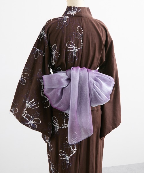 Callarus(カラルス)の「【浴衣】花柄アシメ刺しゅう浴衣セット(簡易ゆかた+帯)〔Callarus〕(浴衣・レディース・ネイビー系/ブラウン系その他・FREE)」の5枚目の写真