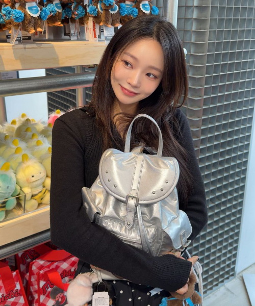 RAIMENT(レイメント)の「Stud Cover Point Mini Backpack_Silver(バックパック/リュック・レディース・その他・FREE)」の7枚目の写真