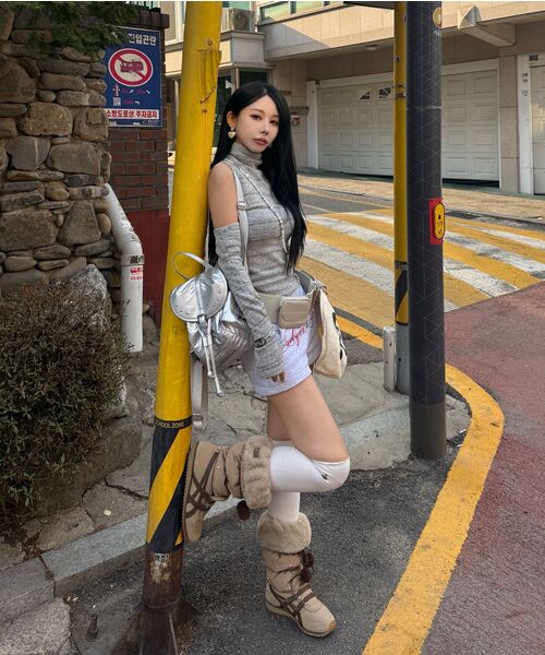 RAIMENT(レイメント)の「Stud Cover Point Mini Backpack_Silver(バックパック/リュック・レディース・その他・FREE)」の11枚目の写真