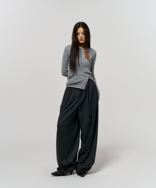 SCHISM INDUCING(スキズムインデューシング)の「PERFORMATIVE SLACKS GREY(スラックス・レディース・その他・S/M)」の6枚目の写真