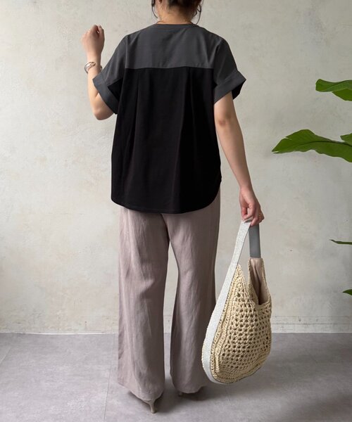 Jena espace merveilleux(ジェナ エスパスメルヴェイユ)の「フロントタックシアーブラウス(シャツ/ブラウス・レディース・ミント/チャコールグレー/アイボリー・FREE)」の22枚目の写真