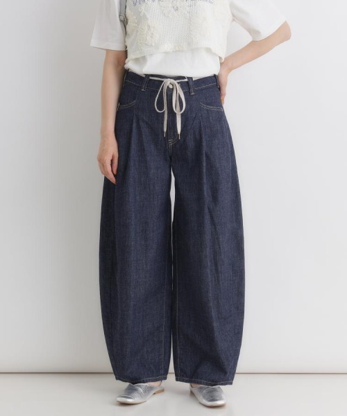 SOMETHING(サムシング)の「SOMETHING(サムシング)サマータックカーブパンツ(デニムパンツ・レディース・ノンウォッシュ・XS/S/M/L)」の1枚目の写真