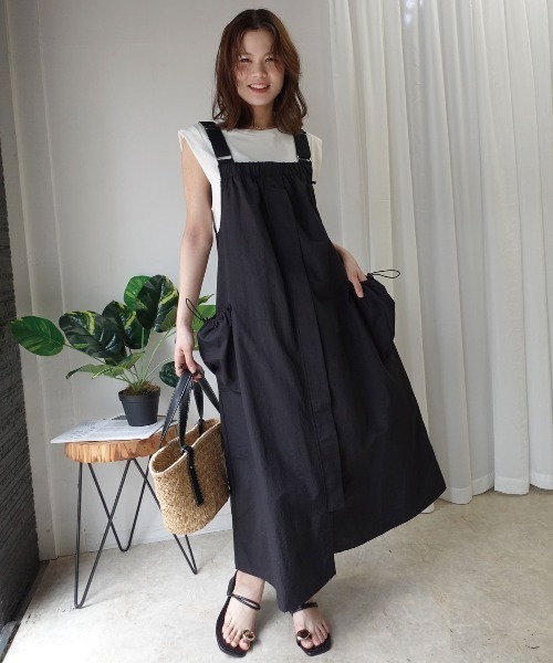 CORNERS（コーナーズ）の「Aラインナイロンジャンスカ【UVカット】【接触冷感】【撥水加工】（ジャンパースカート・レディース・ブラック/チャコールグレー/カーキ・FREE）」の6枚目の写真