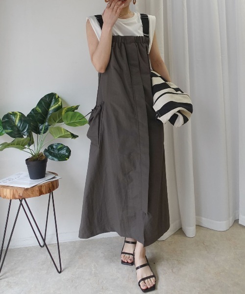 CORNERS（コーナーズ）の「Aラインナイロンジャンスカ【UVカット】【接触冷感】【撥水加工】（ジャンパースカート・レディース・ブラック/チャコールグレー/カーキ・FREE）」の18枚目の写真
