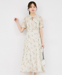 リボン付きシアーチェック×フラワープリントワンピース