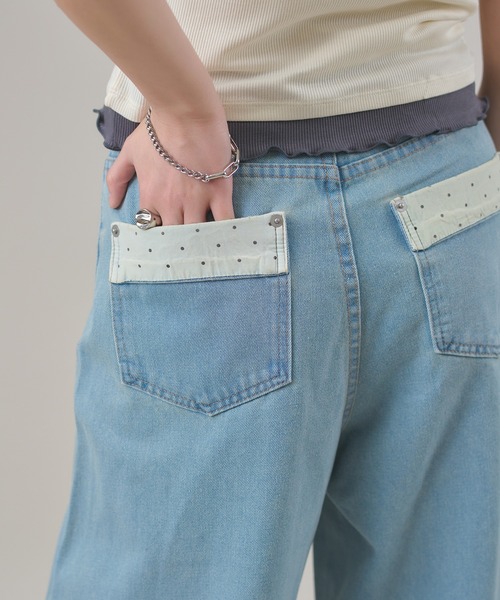 apres jour mignon(アプレジュールミニョン)の「裾ドットカーブデニムパンツ(デニムパンツ・レディース・インディゴブルー/ブラック/ブルー・LARGE/SMALL/MEDIUM)」の3枚目の写真