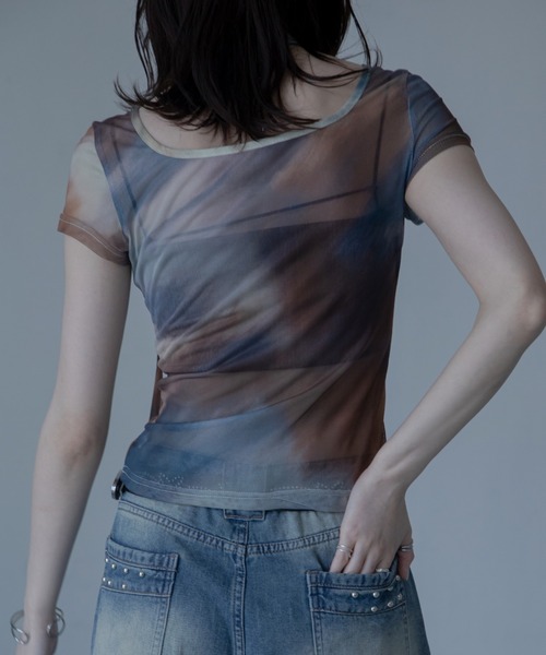 VACANCY(ヴァカンシー)の「マーブル柄ハーフスリーブシアートップス チョーカー付(Tシャツ/カットソー・レディース・ブラウン/ブルー・FREE)」の20枚目の写真