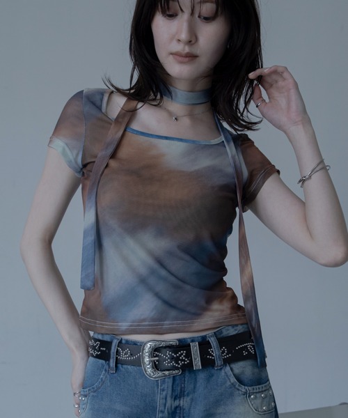 VACANCY(ヴァカンシー)の「マーブル柄ハーフスリーブシアートップス チョーカー付(Tシャツ/カットソー・レディース・ブラウン/ブルー・FREE)」の15枚目の写真