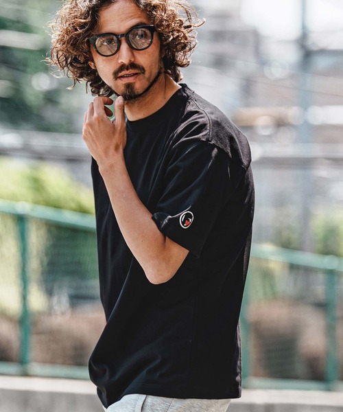 felkod(フィルコッド)の「mt10583- F Chenille Patch US Cotton Tee Tシャツ(F26A300)(Tシャツ/カットソー・メンズ・ネイビー/ホワイト/ブラック/チャコール・S/M/L/XL)」の5枚目の写真