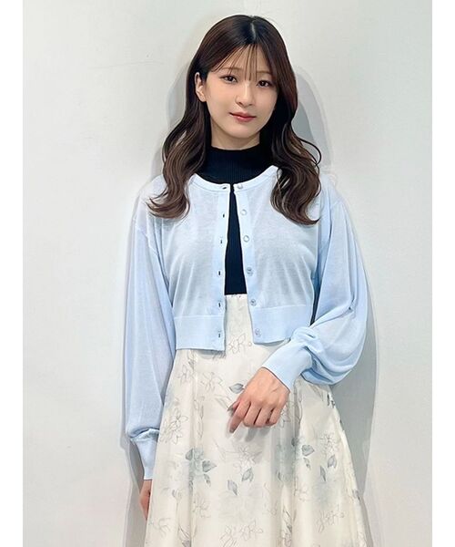 MERCURYDUO(マーキュリーデュオ)の「コンパクトシアークルーネックロングスリーブカーディガン(カーディガン/ボレロ・レディース・ブラック/ライトブルー/ブラウン/オフホワイト・FREE)」の8枚目の写真