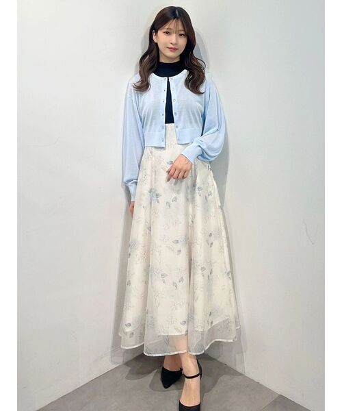 MERCURYDUO(マーキュリーデュオ)の「コンパクトシアークルーネックロングスリーブカーディガン(カーディガン/ボレロ・レディース・ブラック/ライトブルー/ブラウン/オフホワイト・FREE)」の9枚目の写真