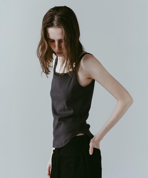 Knuth Marf(クヌースマーフ)の「Knuth Marf / クヌースマーフ lace detail camisole(キャミソール・レディース・ブラック/チャコールグレー/カーキ・FREE)」の17枚目の写真