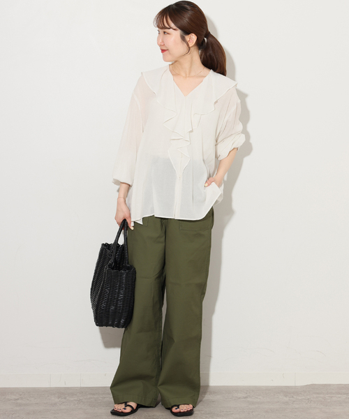JOURNAL STANDARD relume(ジャーナルスタンダード レリューム)の「《WEB限定追加》ラッフルロングスリーブブラウス(シャツ/ブラウス・レディース・ブラック/ホワイト・FREE)」の10枚目の写真