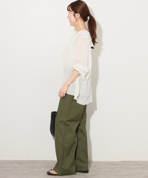 JOURNAL STANDARD relume(ジャーナルスタンダード レリューム)の「《WEB限定追加》ラッフルロングスリーブブラウス(シャツ/ブラウス・レディース・ブラック/ホワイト・FREE)」の11枚目の写真