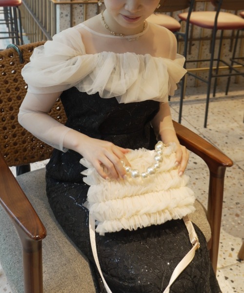 et.UNiVER(エトユニベール)の「Frill clutch bag(ショルダーバッグ・レディース・ベージュ/グレー/ブラック・FREE)」の18枚目の写真