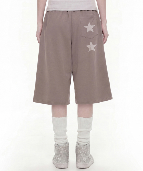 GRAVER（グレーバー）の「[UNISEX]STAR3 バミューダパンツ_3color（スウェットパンツ・レディース・ライトグレー/アッシュブラウン/ブラック・ONE SIZE）」の9枚目の写真