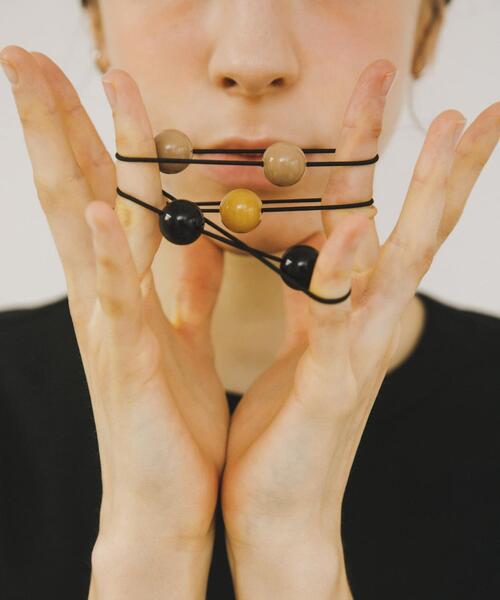 URBAN RESEARCH(アーバンリサーチ)の「decor『デコール』 SET HAIR TIE(ヘアゴム・レディース・ベージュ/キャメル・-)」の5枚目の写真