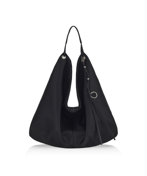 FIND KAPOOR(ファインドカプア)の「リバーシブルレンタバッグ35ナイロン - ドットブラック(ショルダーバッグ・レディース・ドット・FREE)」の4枚目の写真