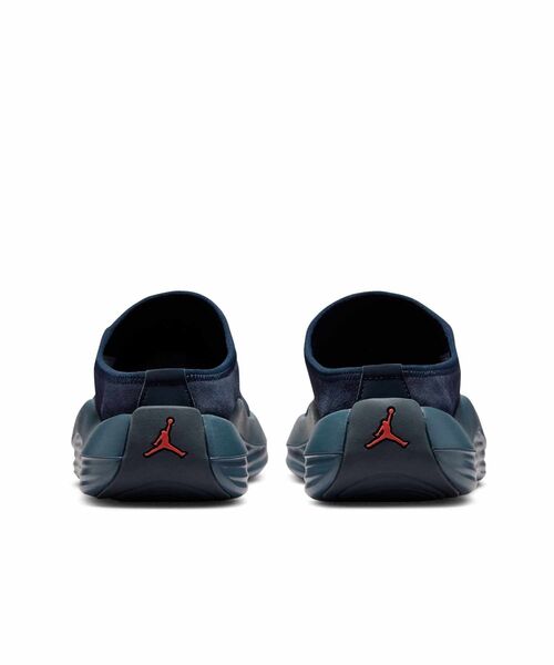 JORDAN BRAND(ジョーダンブランド)の「ジョーダン フューチャー メンズミュール / Jordan Future Men's Mules HV5073-400 Dark Obsidian(スリッポン・メンズ・ダークネイビー・26/25/28/27/30/29)」の8枚目の写真