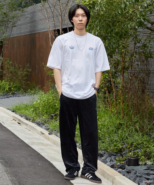 adidas(アディダス)の「adidas/アディダス CARE BEAR OS T-Shirt ケアベア OS Tシャツ バックプリント プリントTシャツ 半袖 クルーネック くま クマ ベアー メンズ レディース 秋 秋服 2026年秋冬 冬服(Tシャツ/カットソー・メンズ・ブラック/ホワイト・S/M/L/XL)」の5枚目の写真