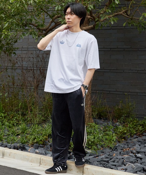 adidas(アディダス)の「adidas/アディダス CARE BEAR OS T-Shirt ケアベア OS Tシャツ バックプリント プリントTシャツ 半袖 クルーネック くま クマ ベアー メンズ レディース 秋 秋服 2026年秋冬 冬服(Tシャツ/カットソー・メンズ・ブラック/ホワイト・S/M/L/XL)」の7枚目の写真
